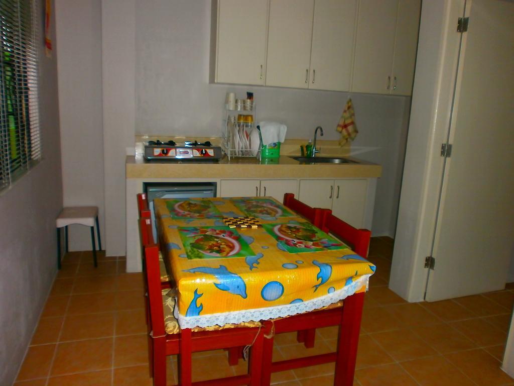 Lyn'S Do Drop Inn Transient House Baguio City Δωμάτιο φωτογραφία